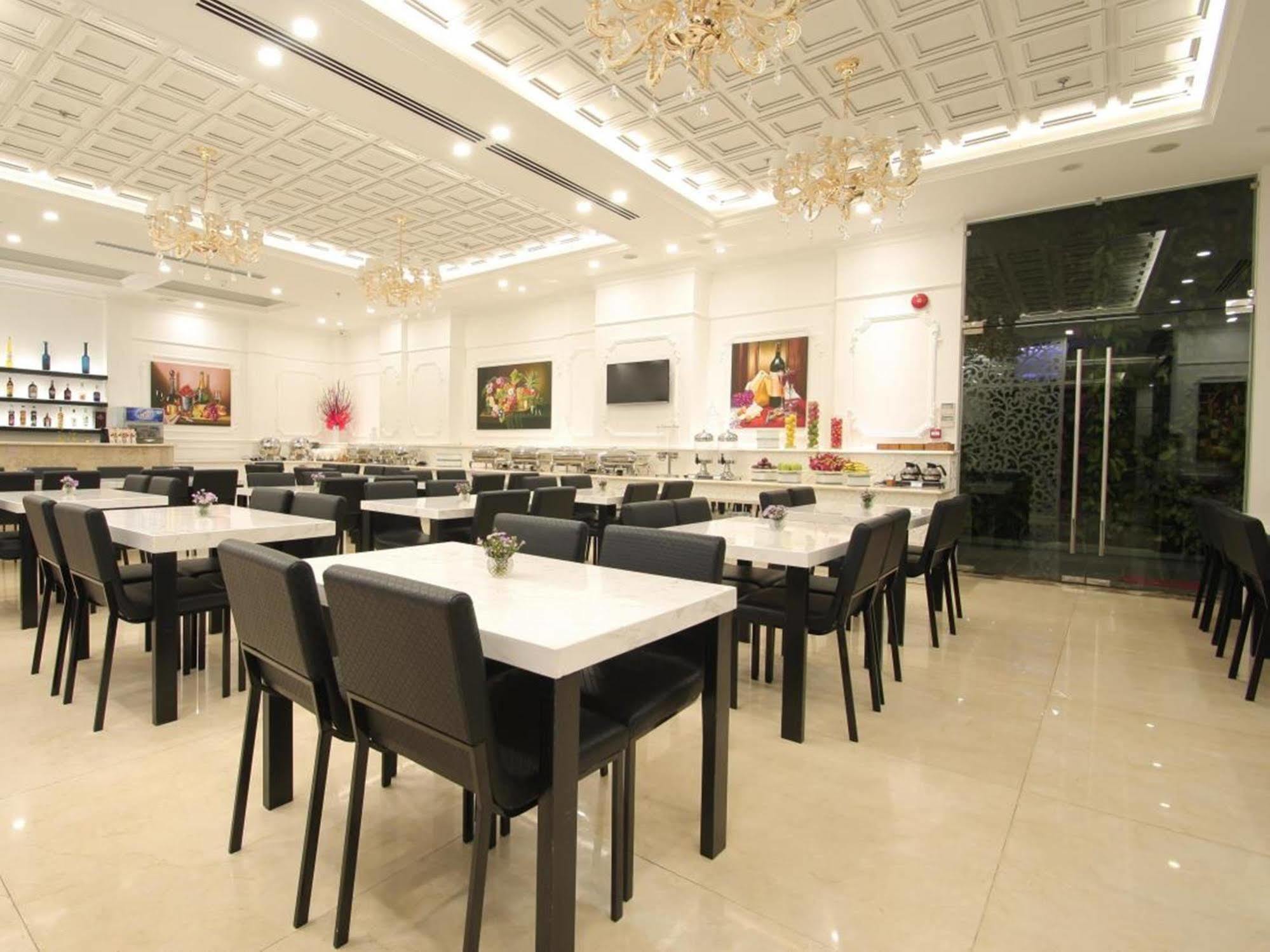 Le Duy Grand Hotel Thành Pho Ho Chí Minh Esterno foto
