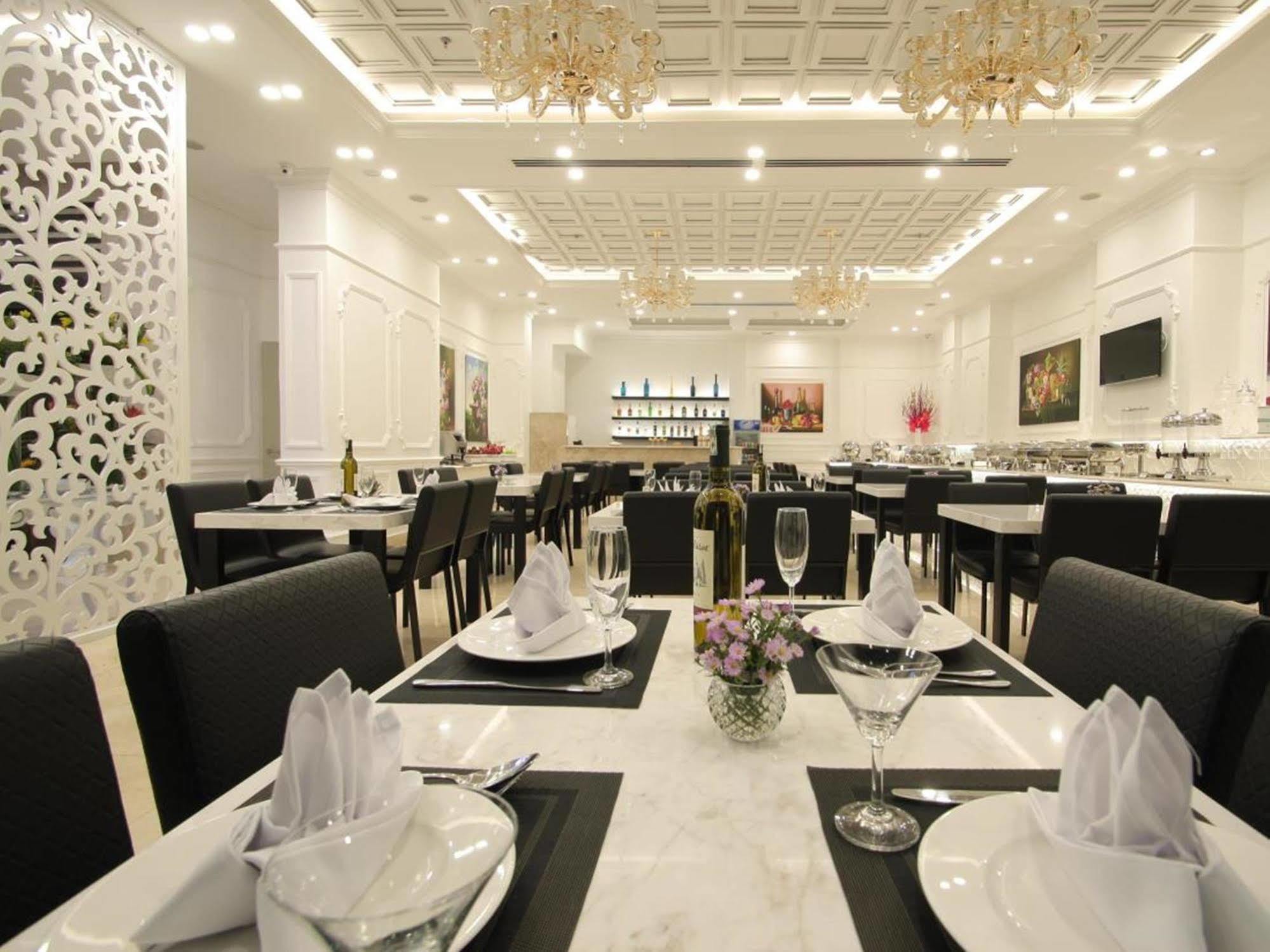 Le Duy Grand Hotel Thành Pho Ho Chí Minh Esterno foto